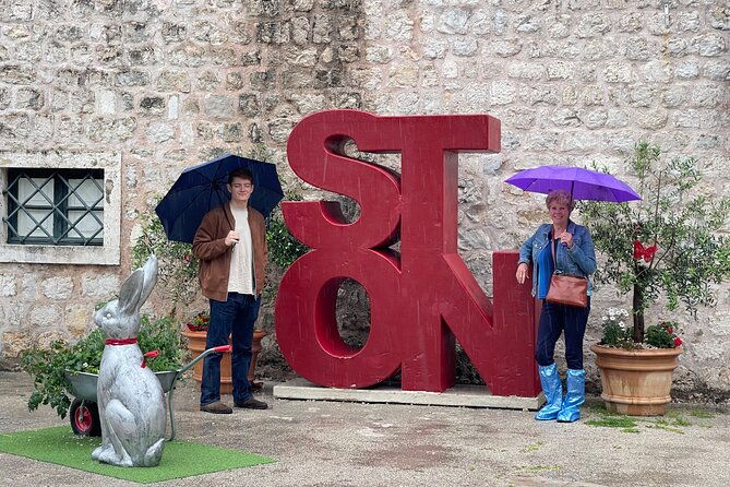 oysters-testing-private-tour-to-ston