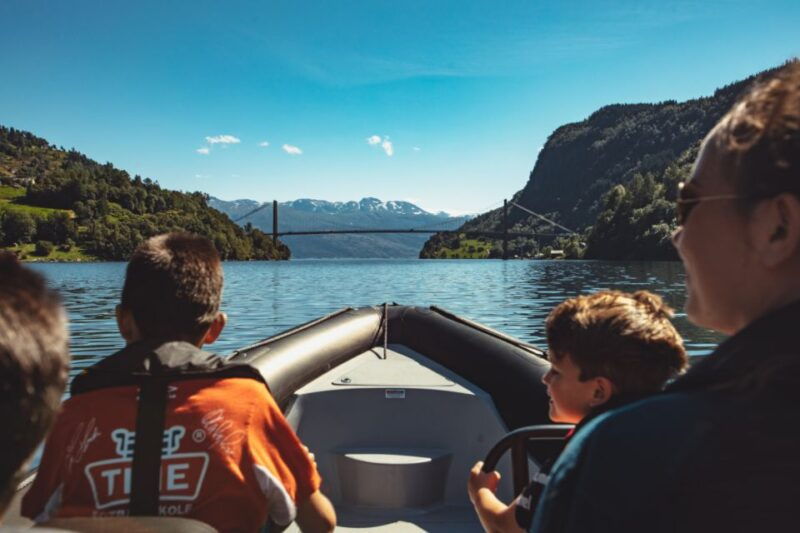 oystese-hardangerfjord-and-fyksesund-rib-fjord-adventure
