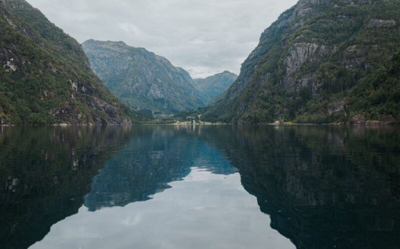 oystese-hardangerfjord-rib-safari-to-the-fyksesund-branch