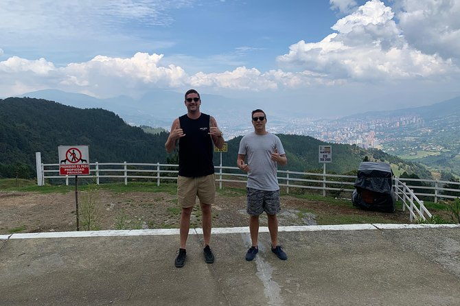 pablo-escobar-comuna-13-tour