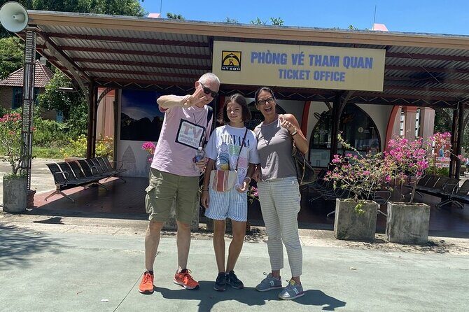 Package 3-Day Tour: DaNang, Hoi An, Ba Na Hills and Golden Bridge - An In-Depth Look at the 3-Day Vietnam Adventure