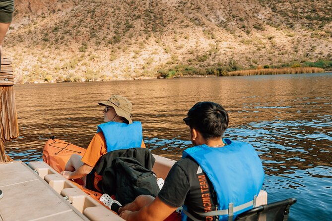 paddle-boarding-and-kayaking-tour-in-canyon-lake-2