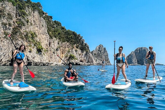 paddleboard-in-capri-between-caves-and-beaches