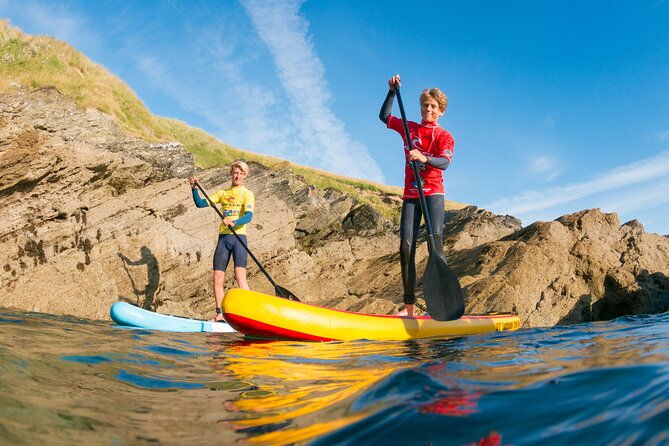 paddleboarding-around-newquays-coastline