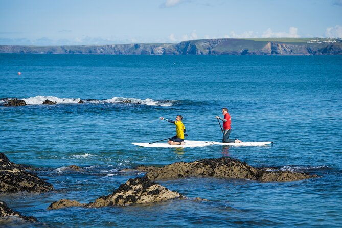 paddleboarding-around-newquays-coastline