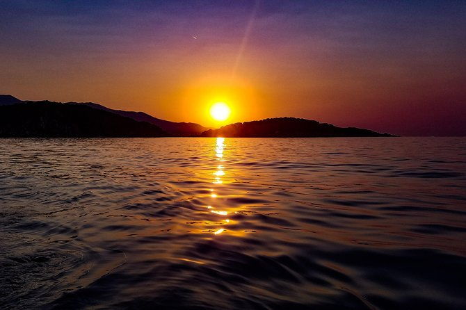 paddleboarding-in-the-islands-of-ksamil
