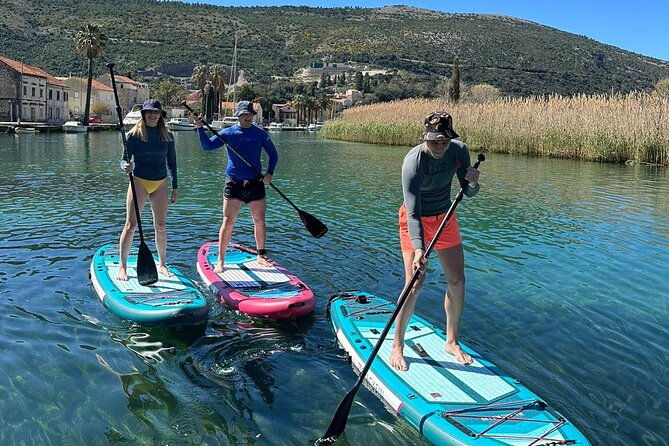 paddleboarding-on-river-ombla