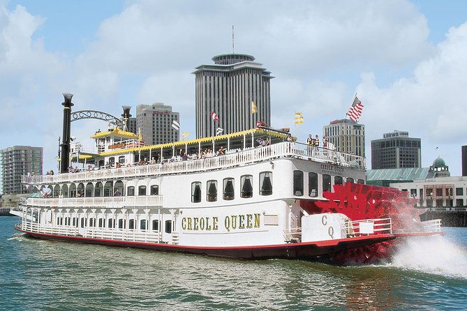 paddlewheeler-creole-queen-historic-mississippi-river-cruise