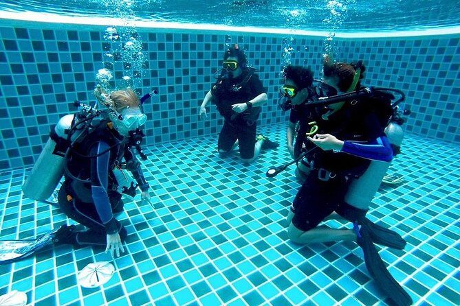 PADI Dive Divemaster - An Overview of the PADI Divemaster Course in Phuket