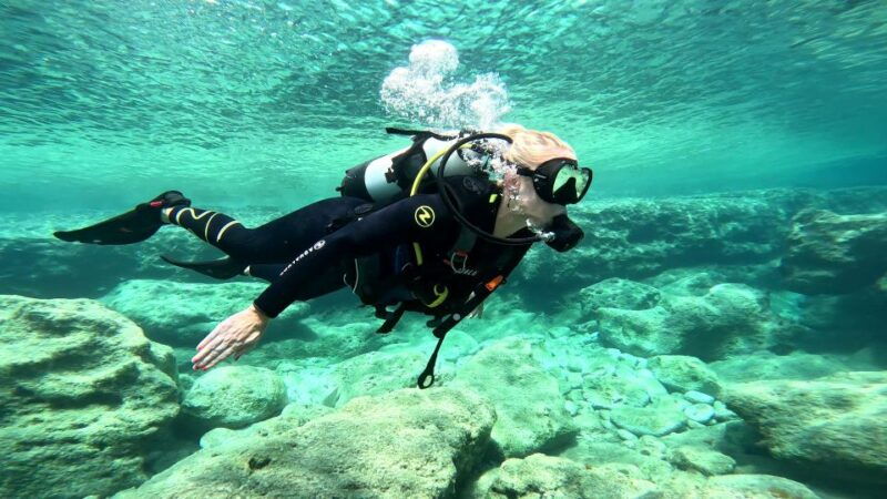 padi-scuba-diving-program-for-beginners-in-peloponesse