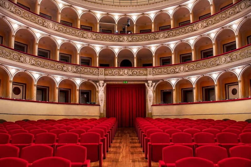 Padua Guided Visit to the Verdi Theater - Key Points