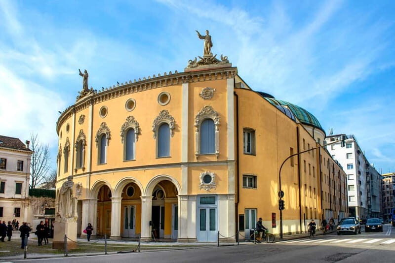 Padua Guided Visit to the Verdi Theater - Who Will Love This Tour?