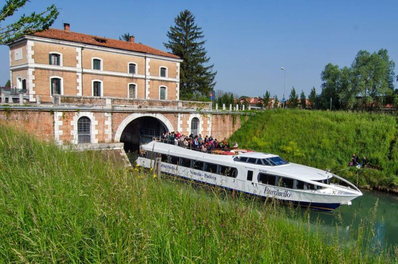 padua-to-venice-boat-cruise-of-the-brenta-riviera