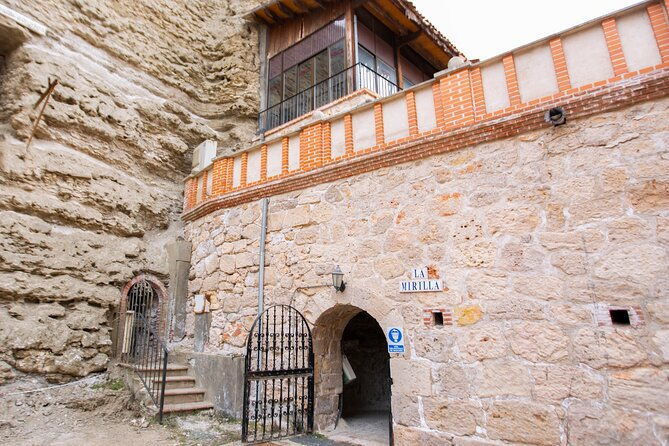 paella-olive-oil-wine-relax-in-rural-estate-outside-madrid