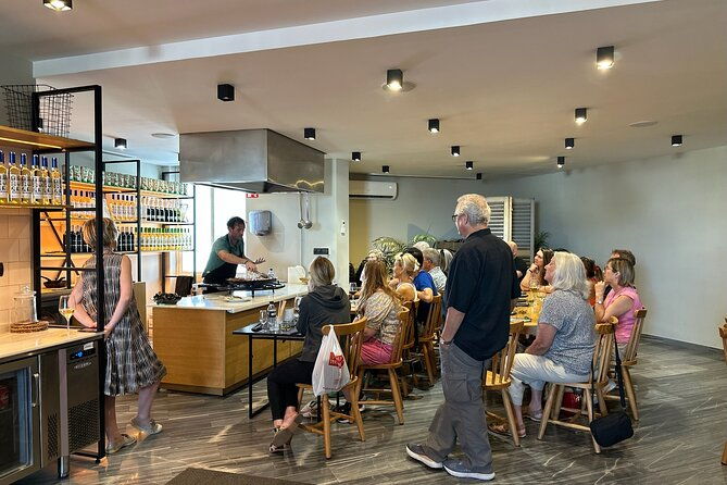 paella-sangria-showcooking-experience