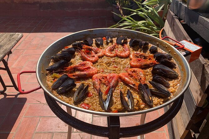 paella-seafood-cooking-class-experience-in-barcelona