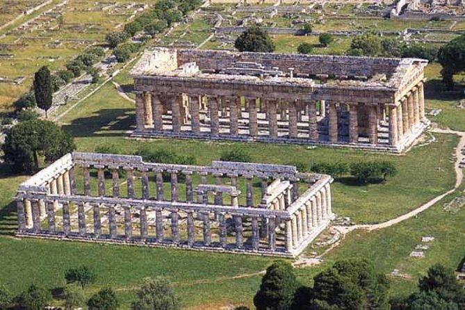 paestum-greek-ruins