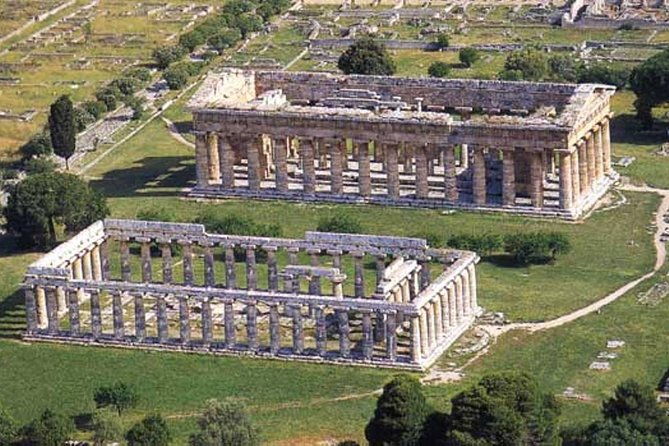 paestum-greek-ruins