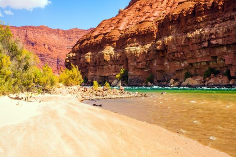 page-antelope-canyon-and-lake-powell-kayak-tour-w-shuttle