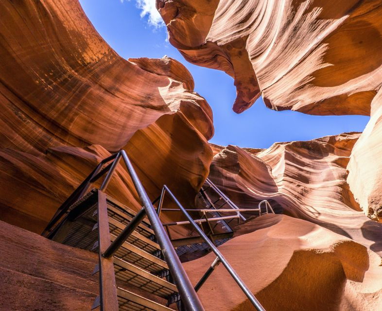page-lower-antelope-canyon-tour-with-local-navajo-guide