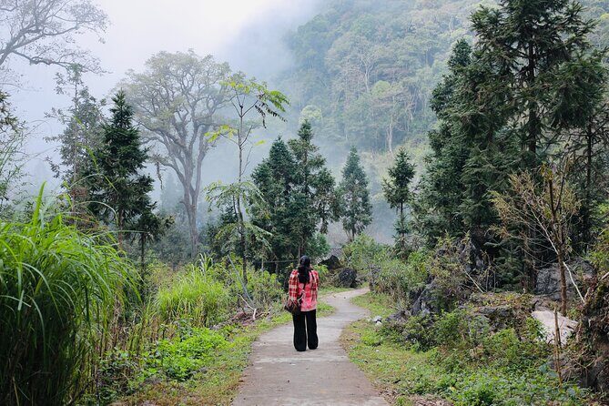 Pai Home to Dong Van Geopark Motorbike Journey - Day 2: White Cliff Ridge and Phong Luu Gorge