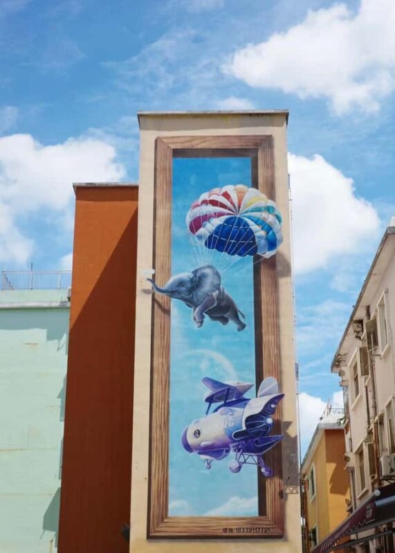 Paint & Explore: Shenzhen Dafen Oil Painting Village 3H Tour - Key Points