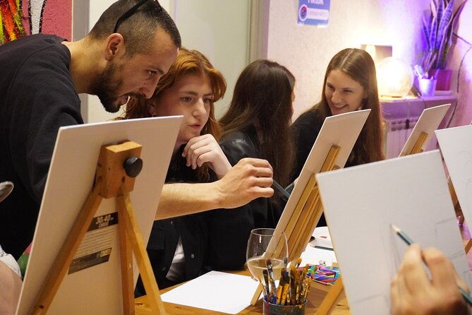 paint-wine-experience-in-piazza-navona-2