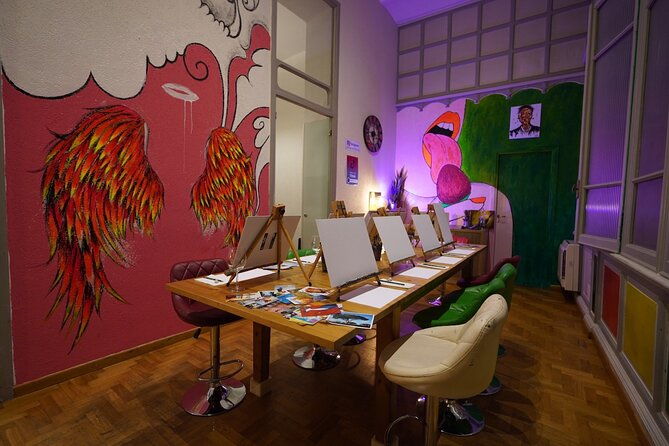 paint-wine-experience-in-piazza-navona