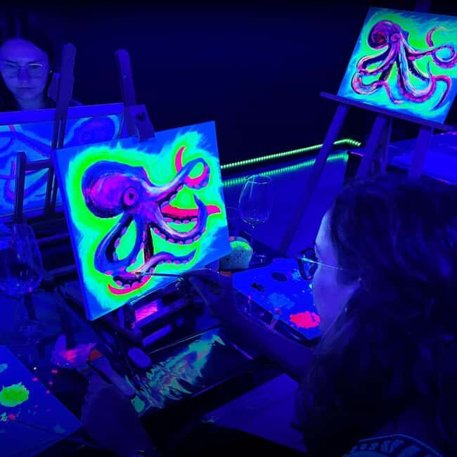 Paint & Wine in Barcelona: art, wine, and music in a unique atmosphere - What to Expect from Your Paint & Wine Experience