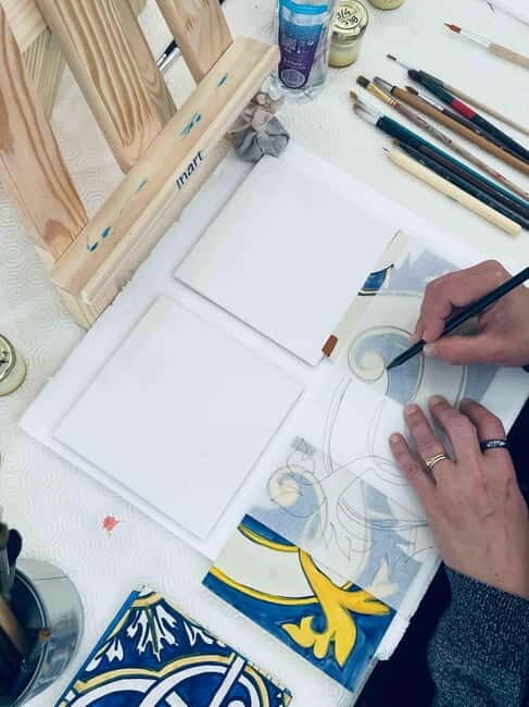 Paint Your Tile and Create Your Unique Piece in an Art Gallery in Lisbon - What Makes This Workshop Stand Out?