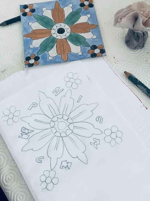 Paint Your Tile and Create Your Unique Piece in an Art Gallery in Lisbon - Practical Details and Logistics