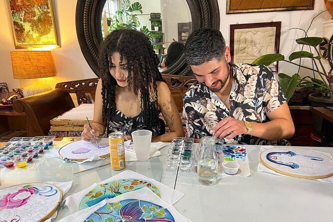 painting-activity-and-create-batik-art-with-a-malaysian-artist