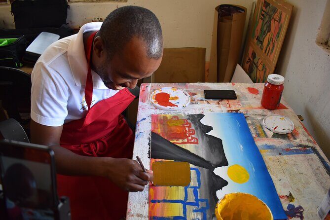 Painting & Drawing Jam with an Artist Activist w/ Kids add-on - Who Should Consider This Tour?