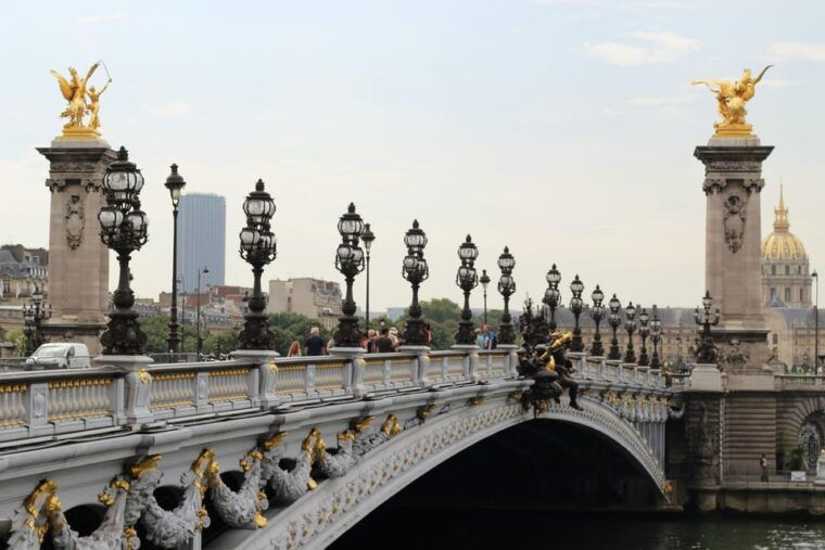 pairs-the-opera-to-hotel-des-invalides-guided-walking-tour