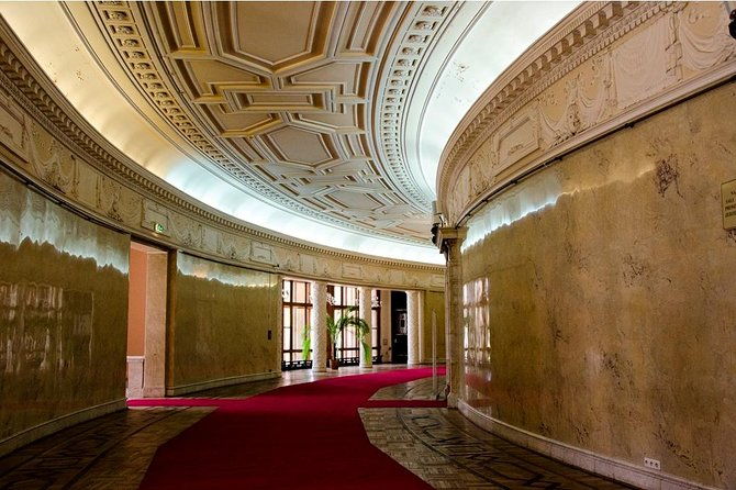 palace-of-culture-science-warsaw-uprising-museum-small-group-inc-pick-up