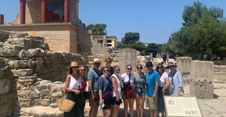 palace-of-knossos-small-group-tour