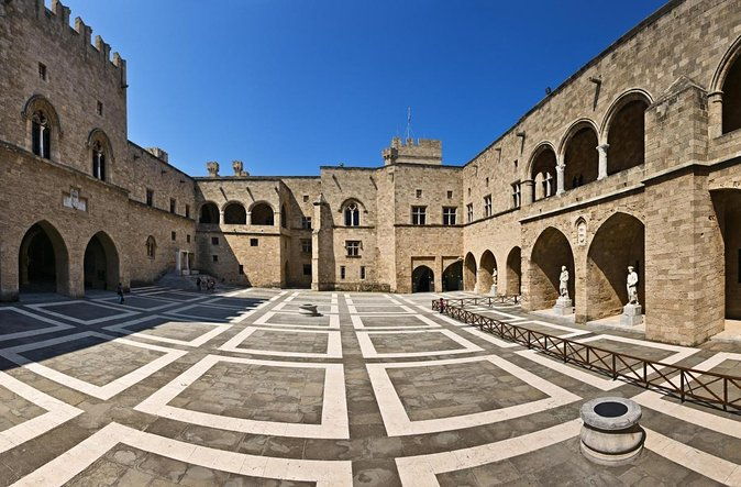palace-of-the-grand-master-ticket-guided-private-tour