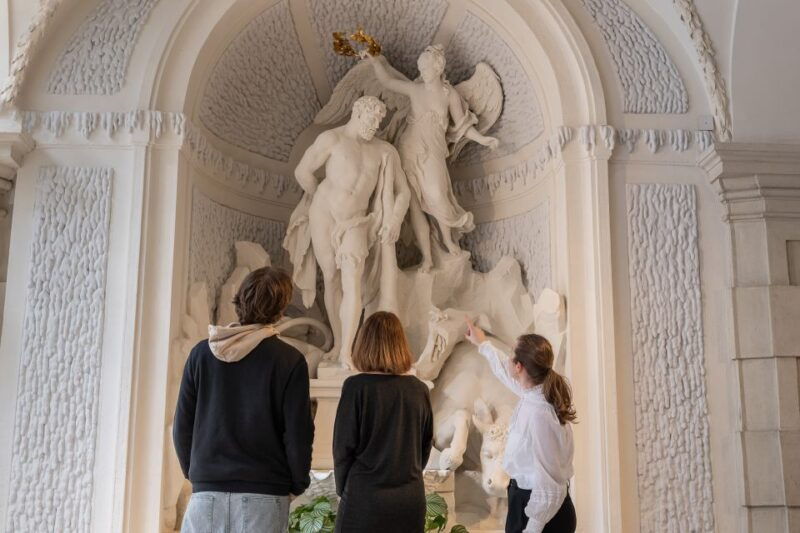 palais-lobkowitz-audio-guide-tour