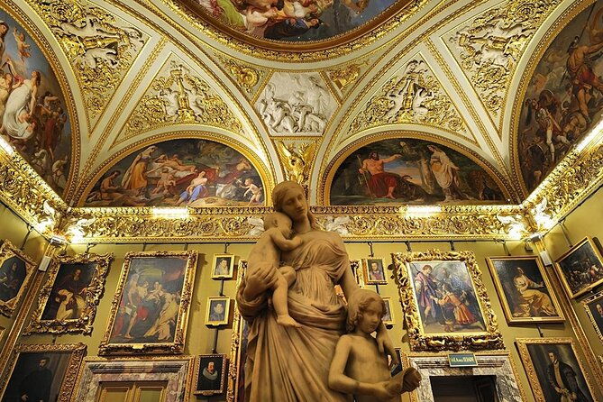 palatine-and-modern-art-gallery-at-the-pitti-palace-in-florence