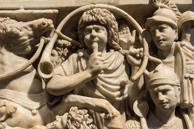 palazzo-altemps-private-guided-our-with-phd-archaeologist