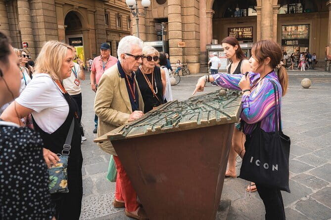 Palazzo Vecchio guided experience with entrance ticket - FAQ