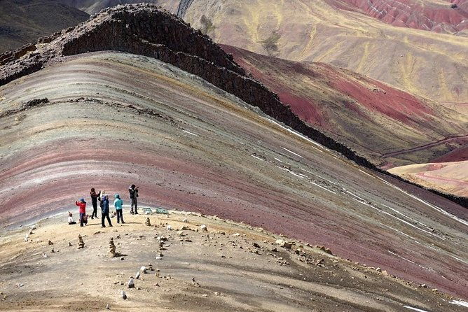 palccoyo-rainbow-mountain-tour-1-day-huaynas-expeditions