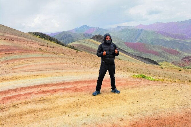 palcoyo-colored-mountain-tour-ribbon-with-flames