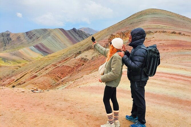 palcoyo-colored-mountain-tour-ribbon-with-flames