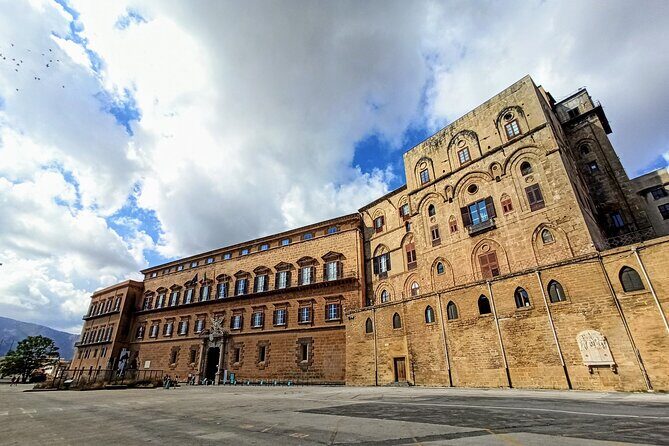 Palermo Best Private Tour - Piazza Pretoria  