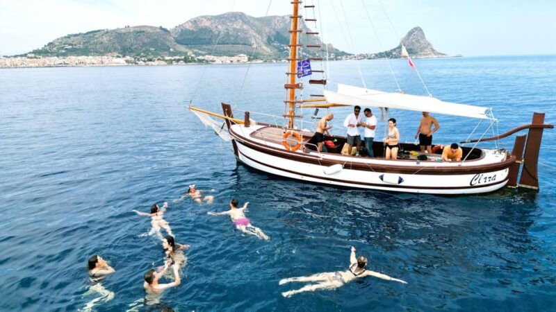 palermo-boat-tour-among-caves-and-breathtaking-landscapes