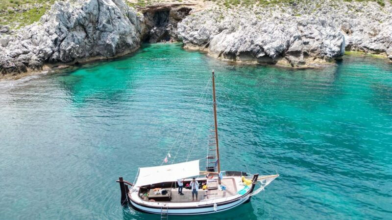 palermo-boat-tour-among-caves-and-breathtaking-landscapes