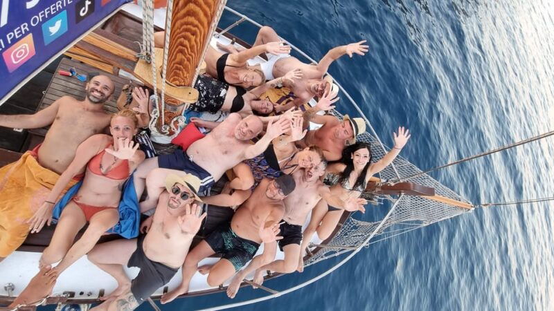 palermo-boat-tour-among-caves-and-breathtaking-landscapes