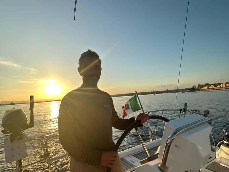 Palermo: boat tour with drinks and fresh fruit on board - Key Points