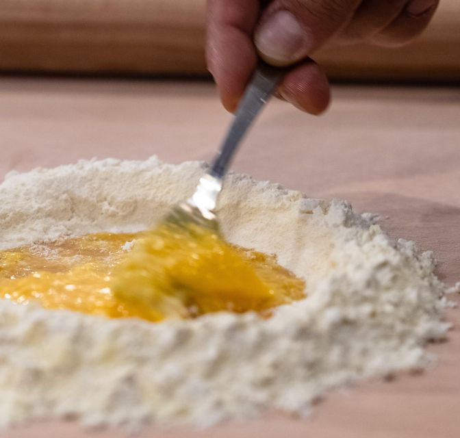 palermo-cooking-class-shopping-at-capo-market-lunch